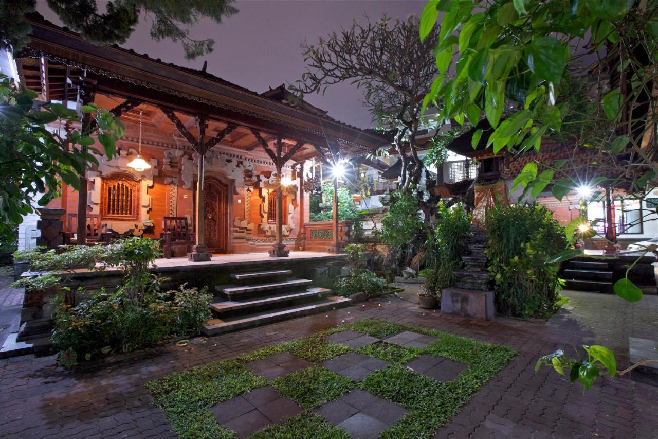 Kuta Dormitory At Simpang Inn Exteriör bild