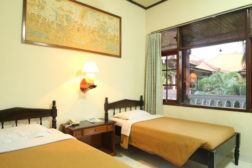 Kuta Dormitory At Simpang Inn Exteriör bild